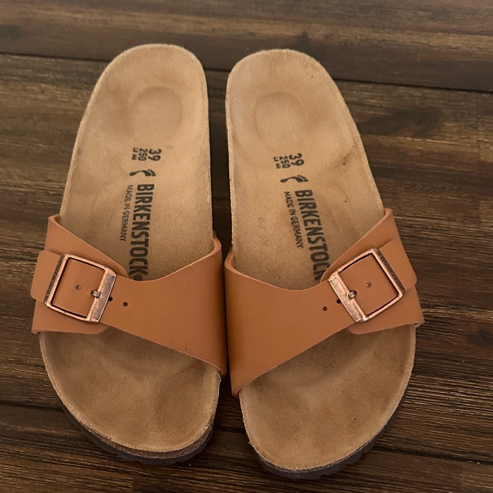 Birkenstock Women's Tan Single Strap Sandals